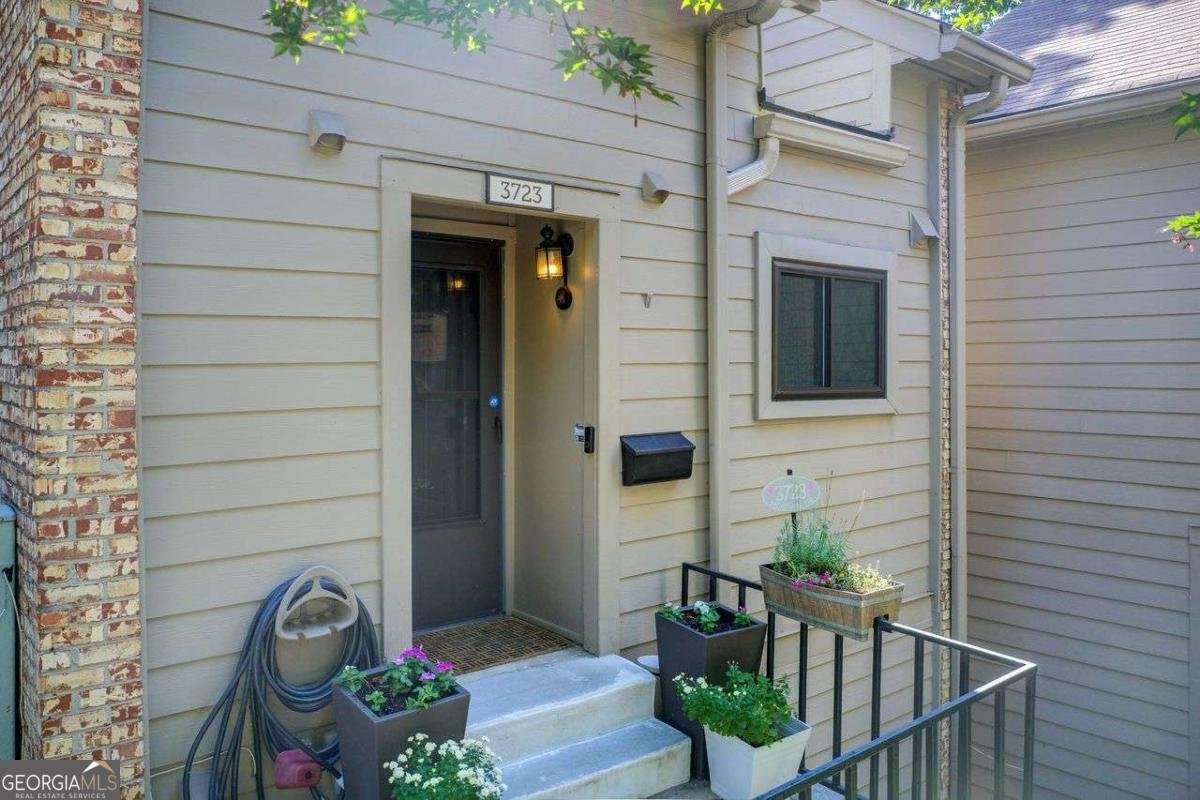 3723 Stonewall Circle Atlanta - 3