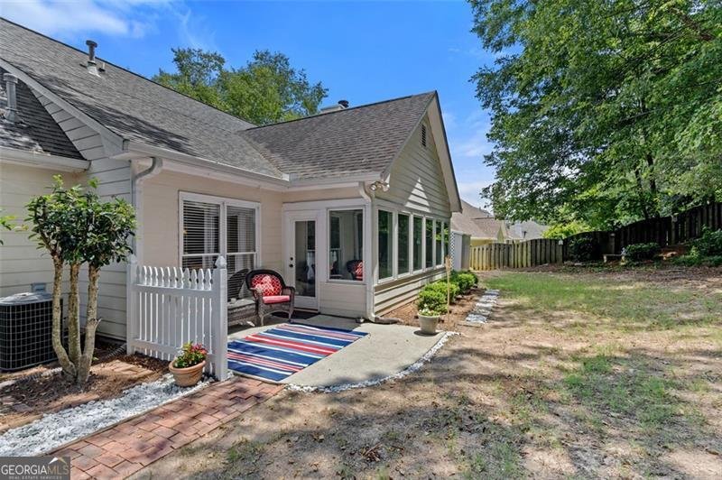 1082 SUNNY GLENN Court Lawrenceville - 32