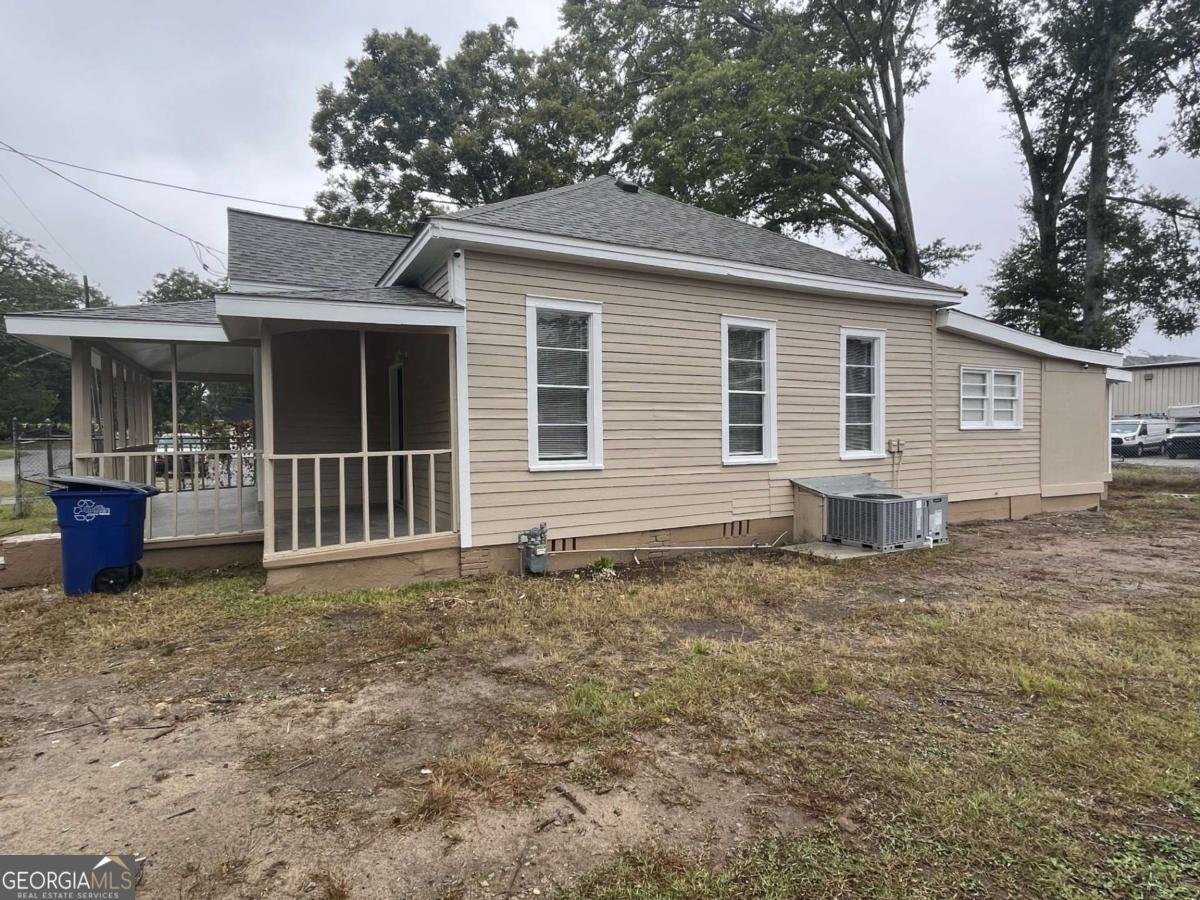 915 Lake Avenue Griffin - 2