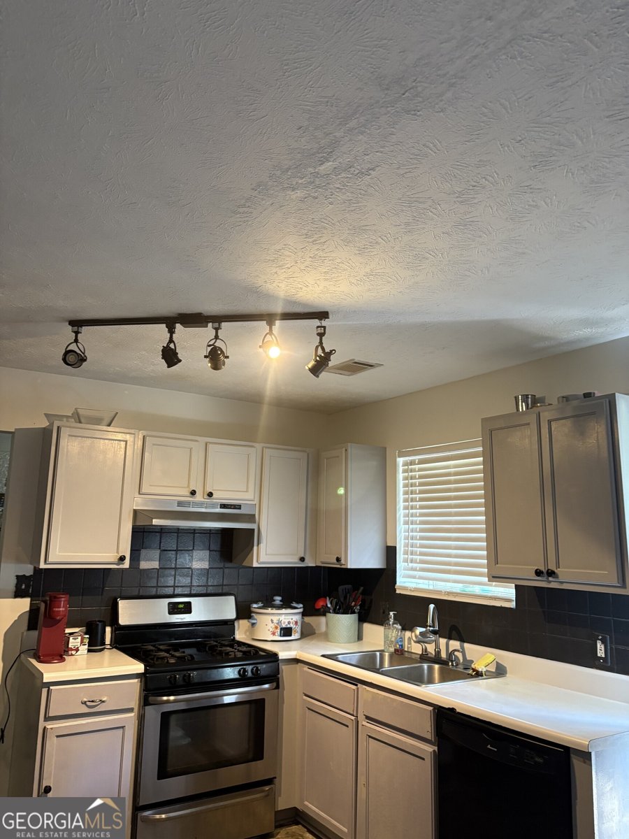 1419 Hyde Court Hampton - 10