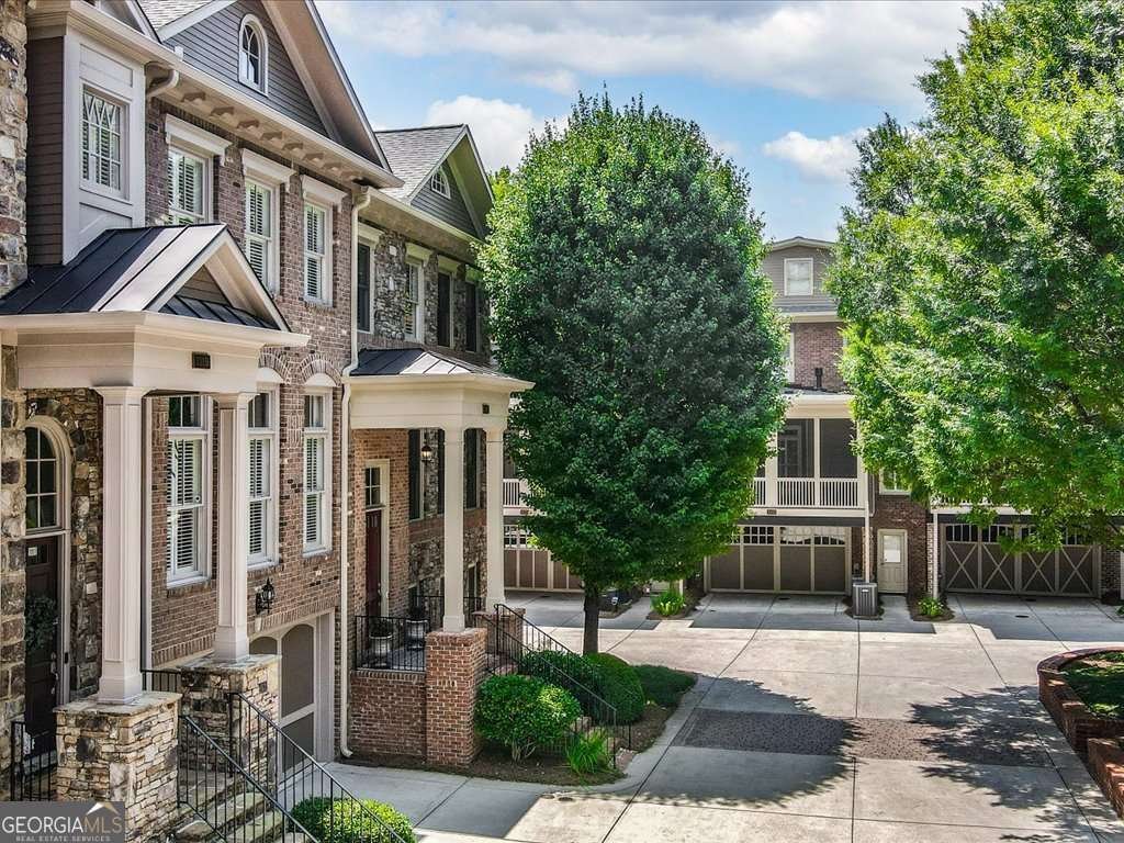 1105 Charles Towne Square Sandy Springs - 40