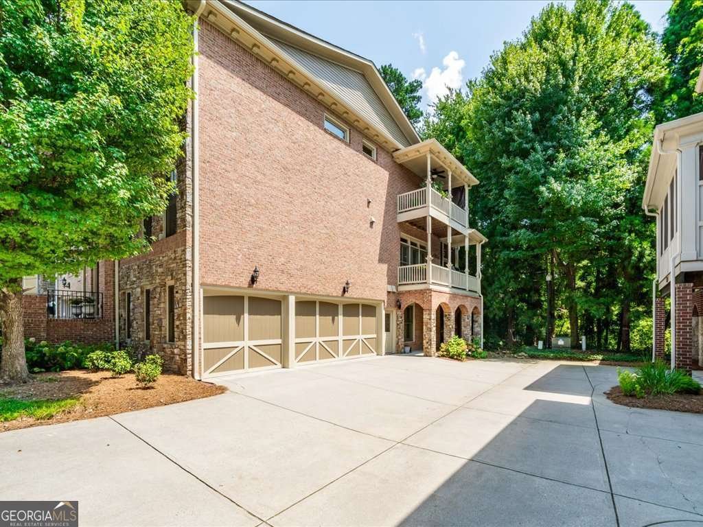 1105 Charles Towne Square Sandy Springs - 44
