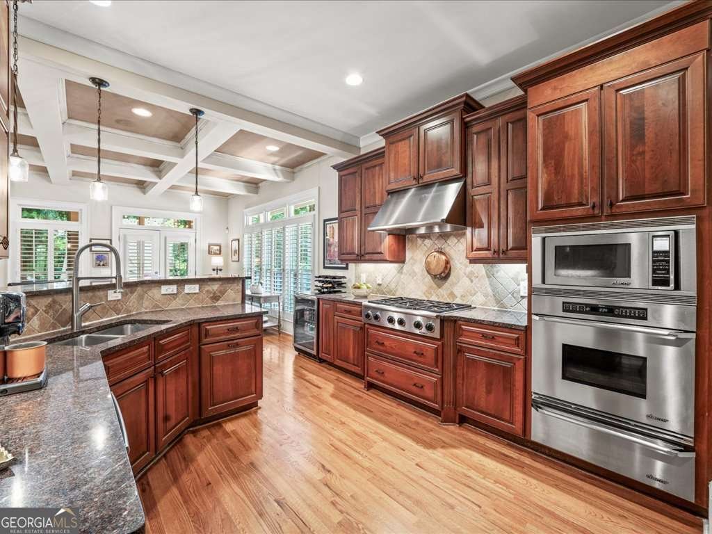 1105 Charles Towne Square Sandy Springs - 5