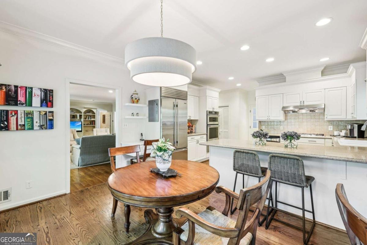 1382 Wesley Road Atlanta - 19