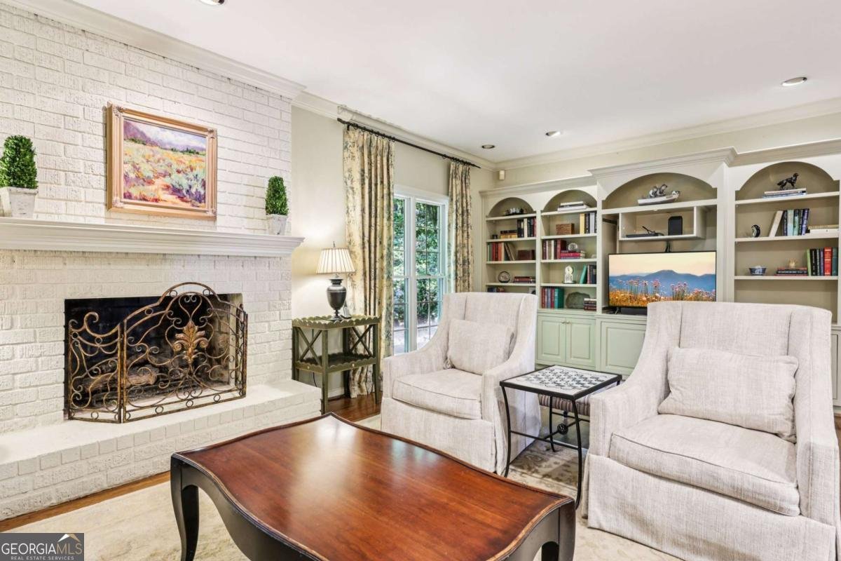 1382 Wesley Road Atlanta - 24