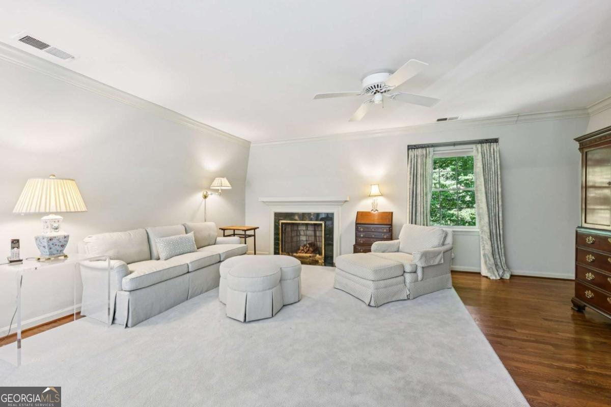 1382 Wesley Road Atlanta - 29