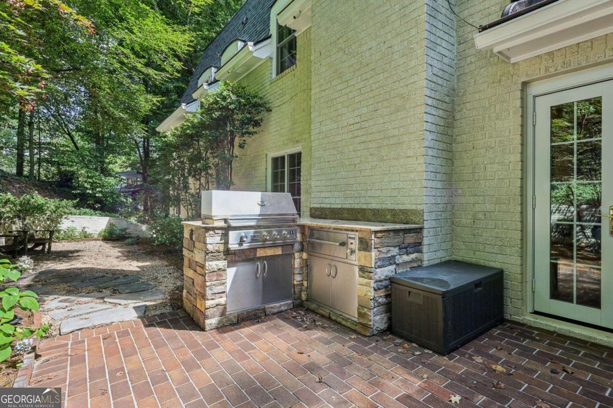 1382 Wesley Road Atlanta - 4