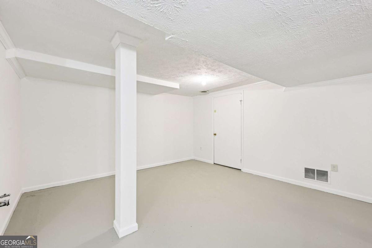 1382 Wesley Road Atlanta - 58