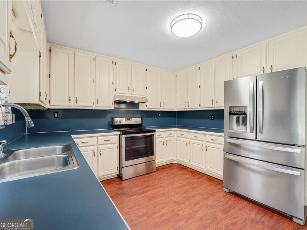 1601 River Glen Road Auburn - 13