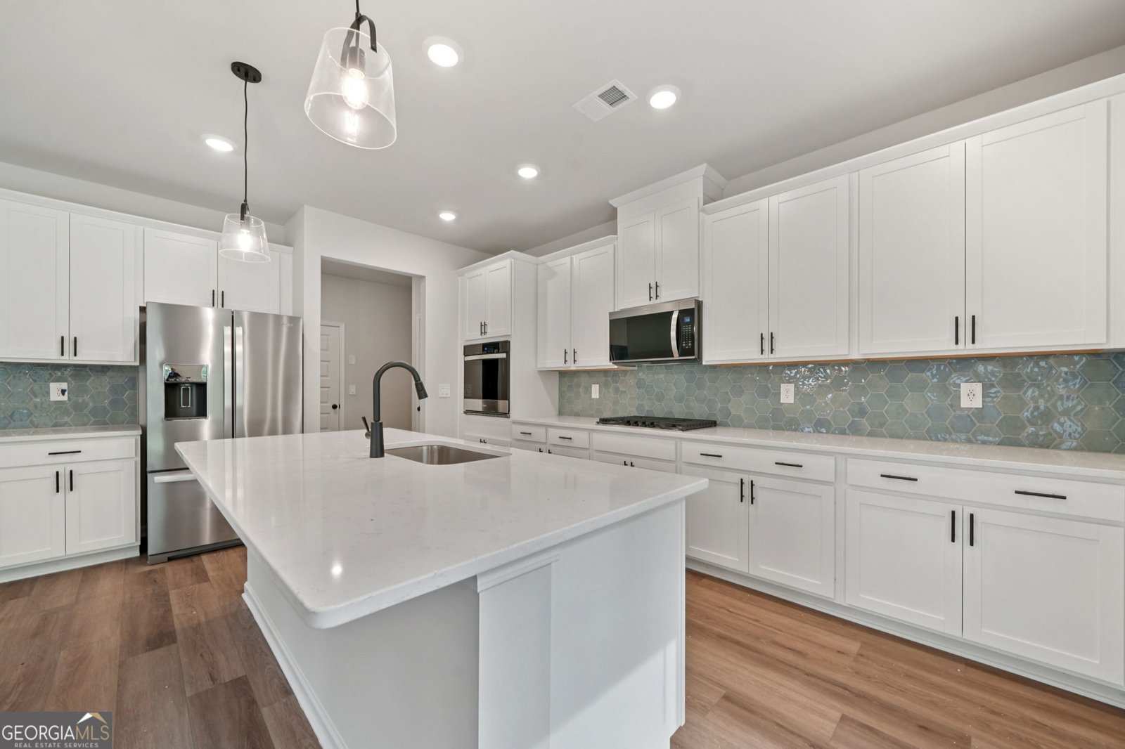 2889 SWEET RED CIRCLE Circle Braselton - 12