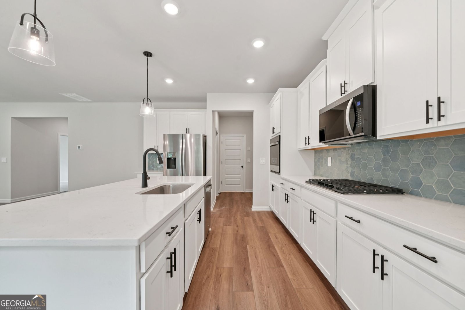 2889 SWEET RED CIRCLE Circle Braselton - 13
