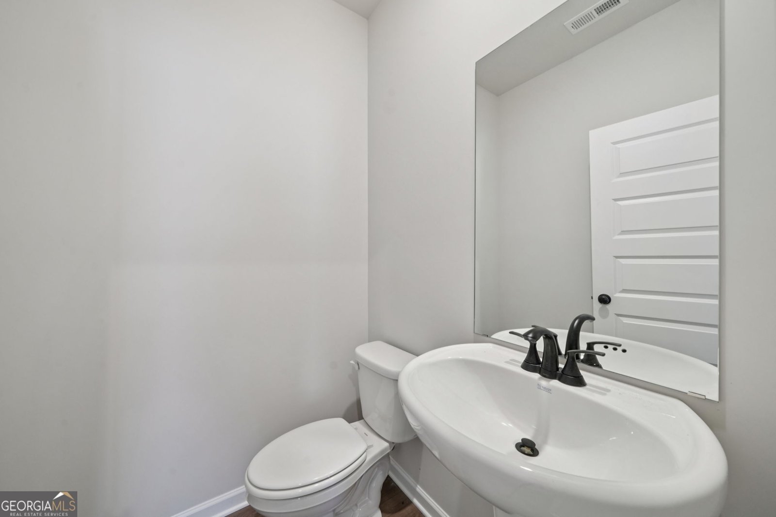 2889 SWEET RED CIRCLE Circle Braselton - 23