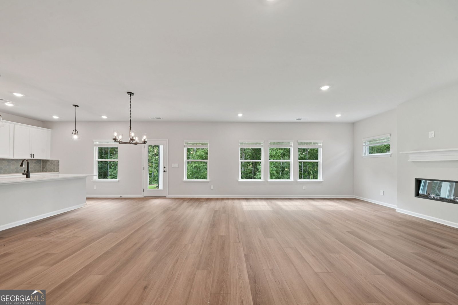 2889 SWEET RED CIRCLE Circle Braselton - 5
