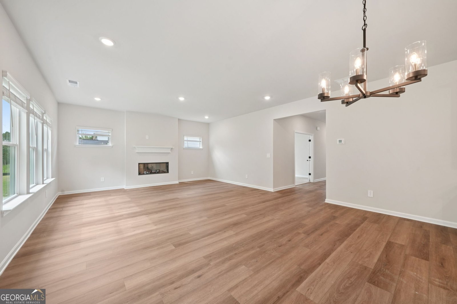 2889 SWEET RED CIRCLE Circle Braselton - 7