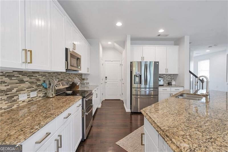 2193 HILLVIEW Drive Brookhaven - 11