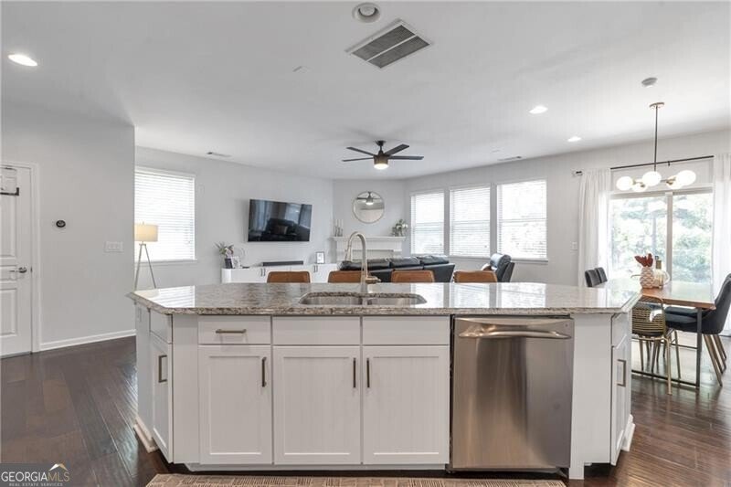2193 HILLVIEW Drive Brookhaven - 12
