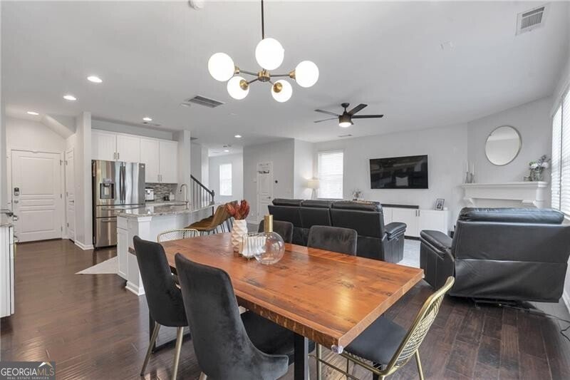 2193 HILLVIEW Drive Brookhaven - 18