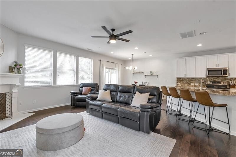 2193 HILLVIEW Drive Brookhaven - 8