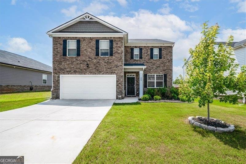 205 MONTGOMERY Drive Stockbridge - 1