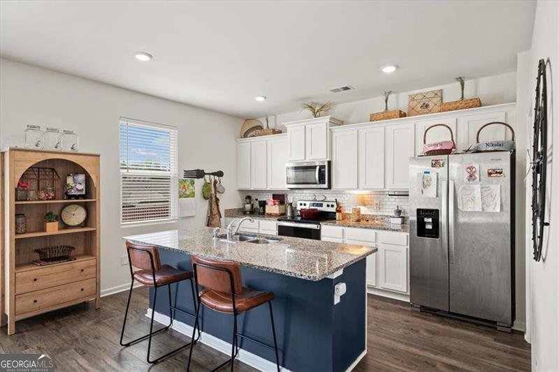 205 MONTGOMERY Drive Stockbridge - 6