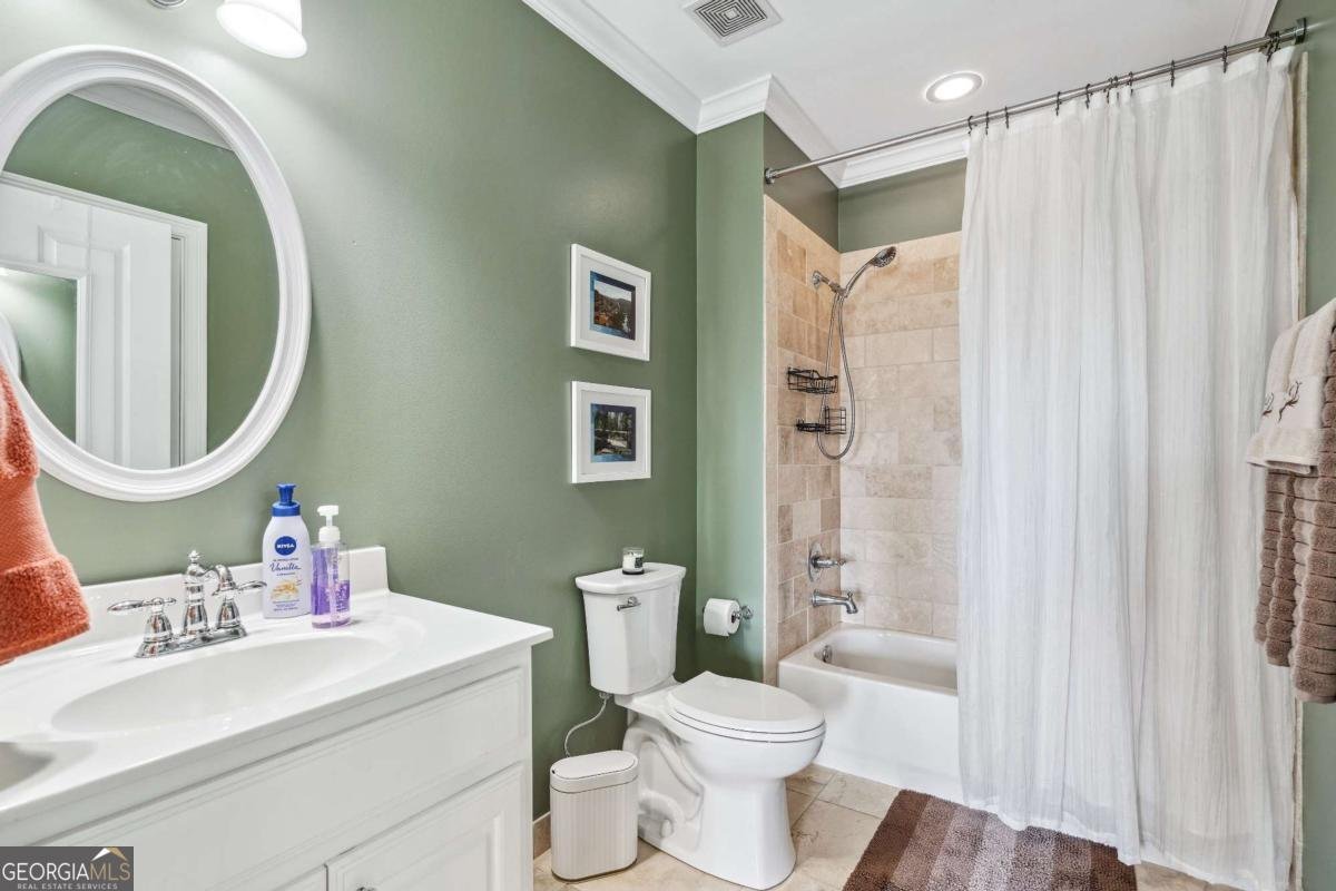 2277 Peachtree Road Atlanta - 24