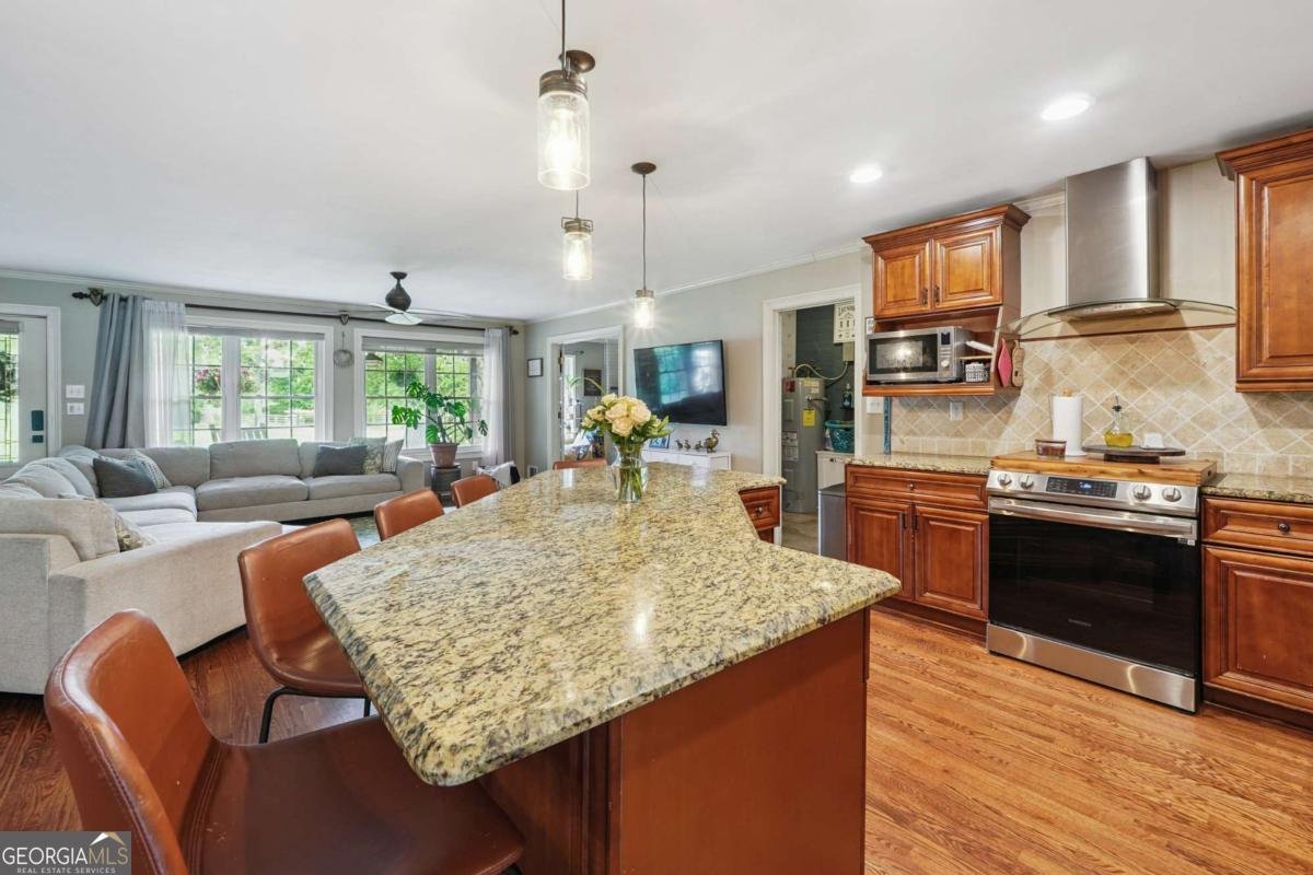 2412 CAMP MITCHELL Road Grayson - 11