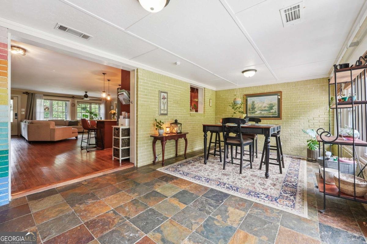 2412 CAMP MITCHELL Road Grayson - 13