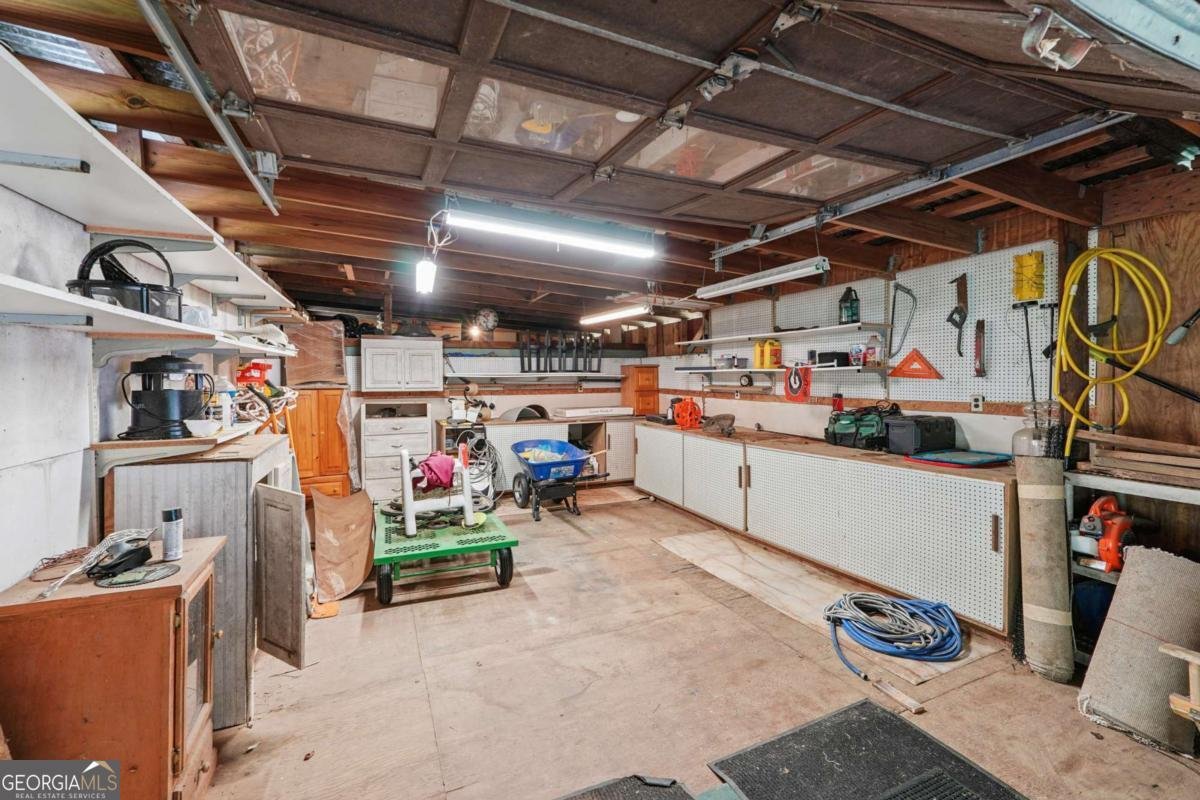 2412 CAMP MITCHELL Road Grayson - 29