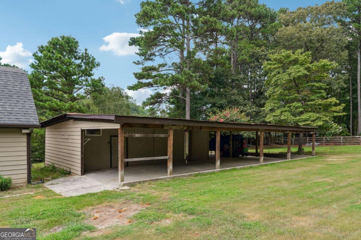 2412 CAMP MITCHELL Road Grayson - 35