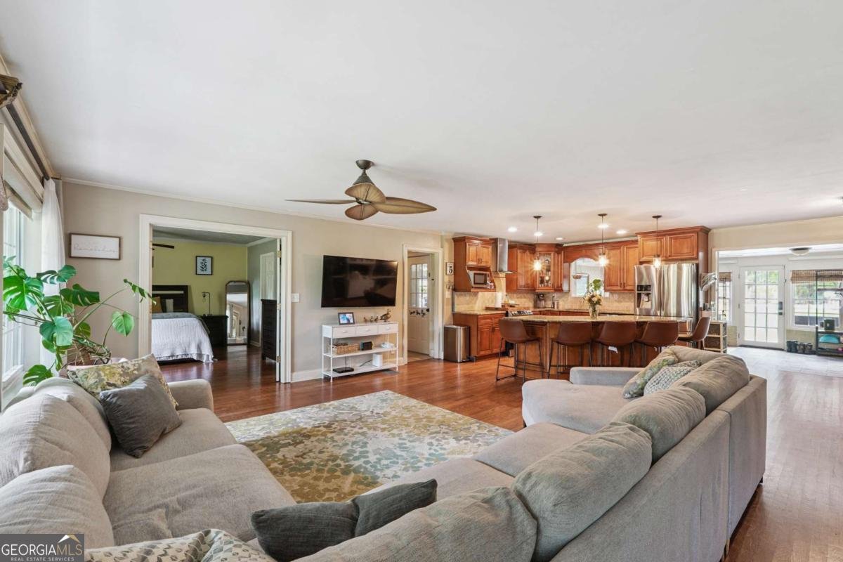 2412 CAMP MITCHELL Road Grayson - 4