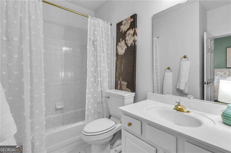 576 Fairway Drive Woodstock - 33