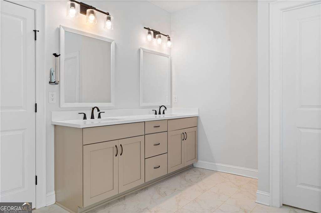 550 Turlington Place Alpharetta - 27