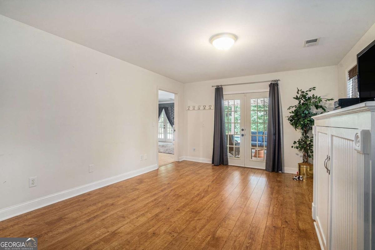 7009 Memory Lane Loganville - 27