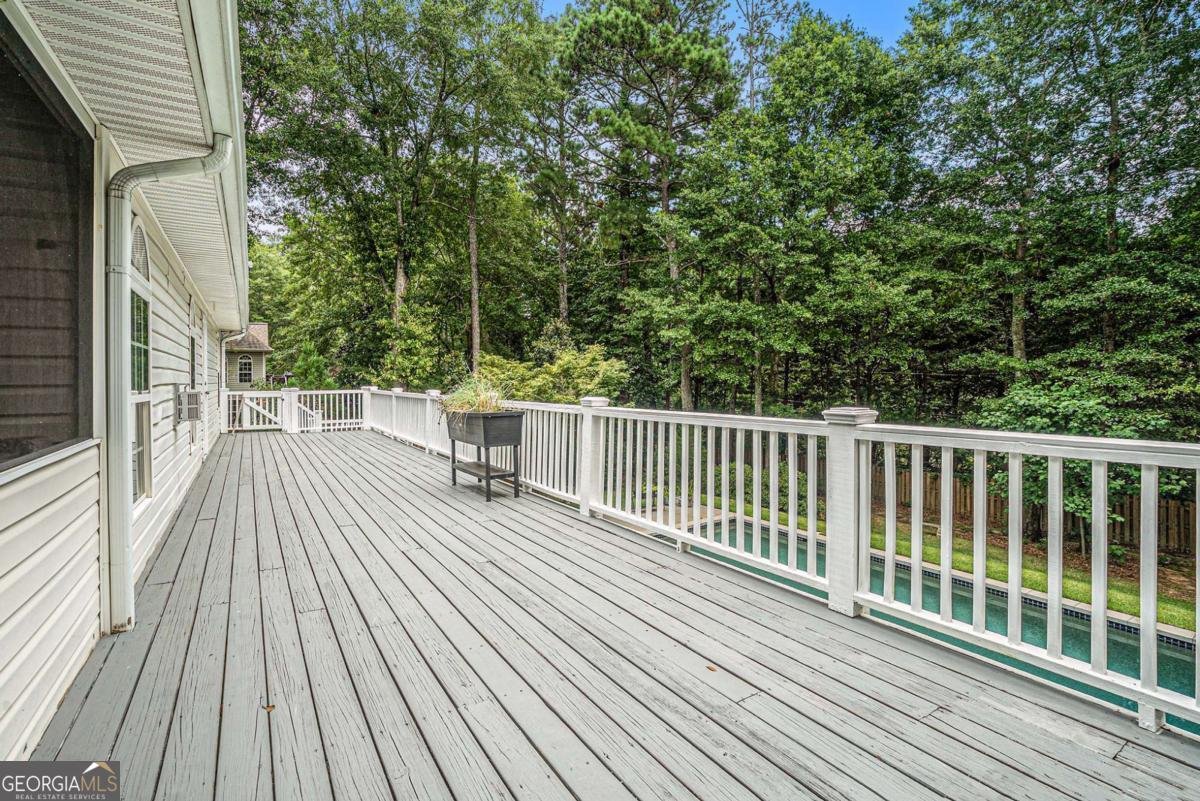 7009 Memory Lane Loganville - 30