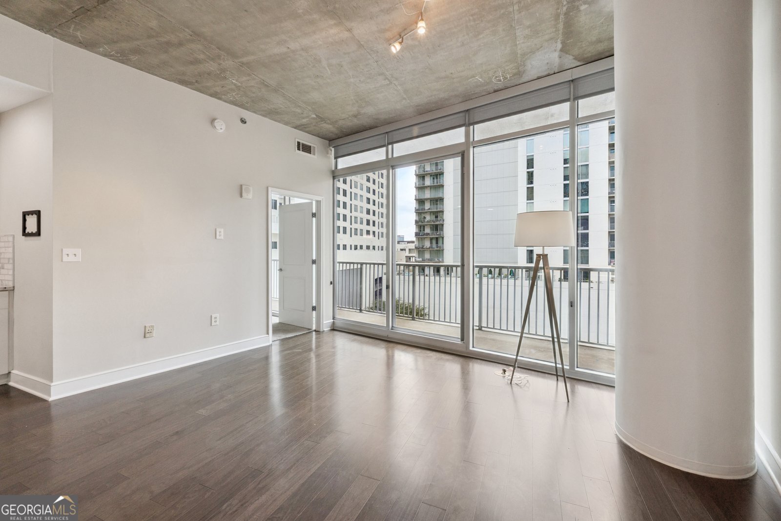 44 PEACHTREE Place Atlanta - 3