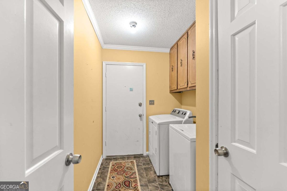 559 Honeysuckle Road Gainesville - 29