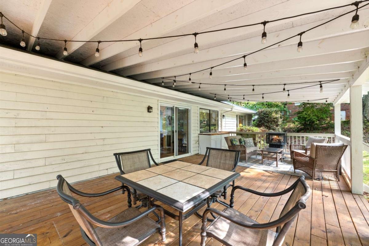 559 Honeysuckle Road Gainesville - 40