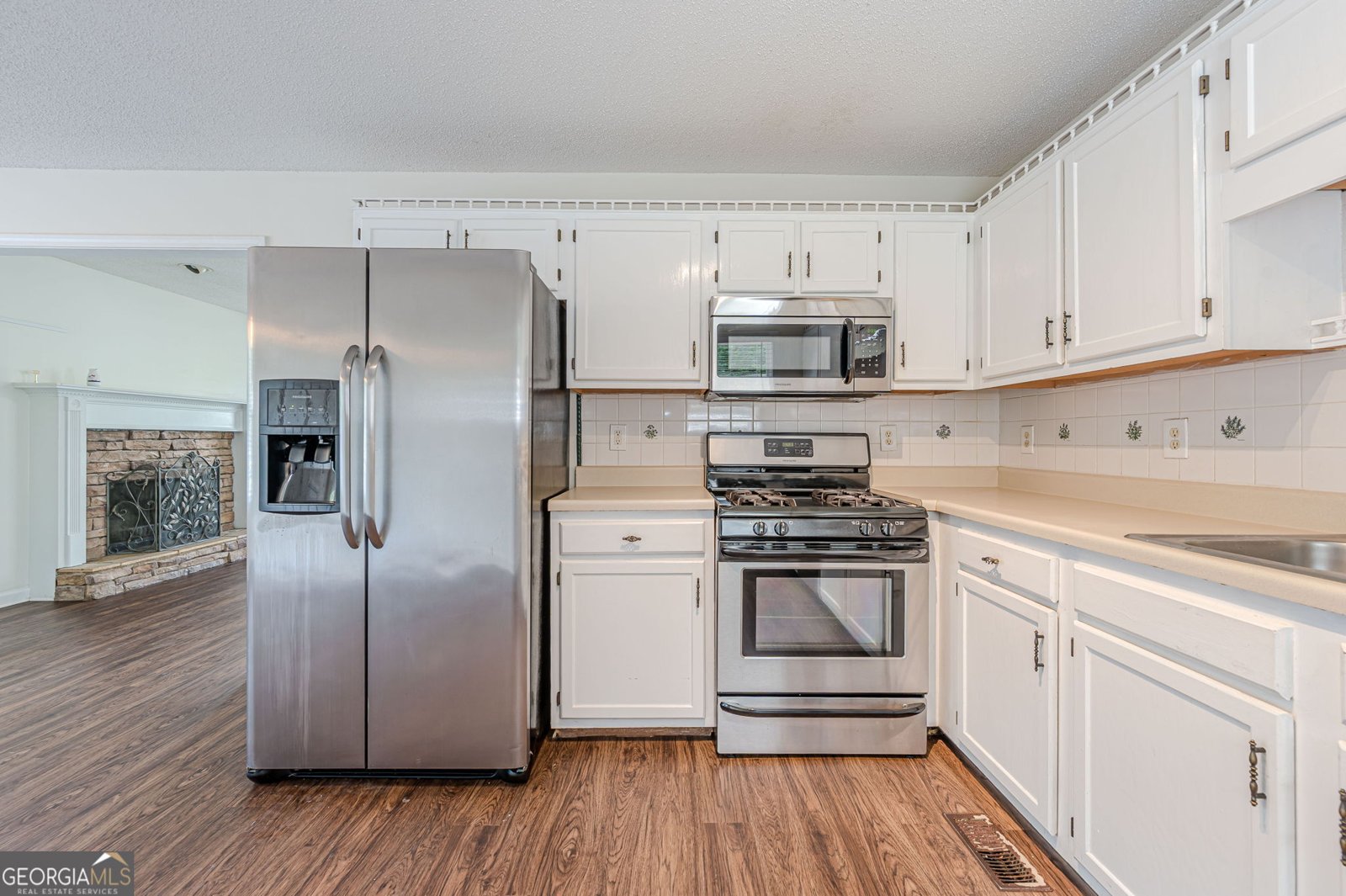 301 Kensley Drive Dallas - 24