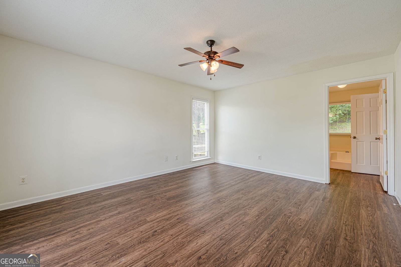 301 Kensley Drive Dallas - 28