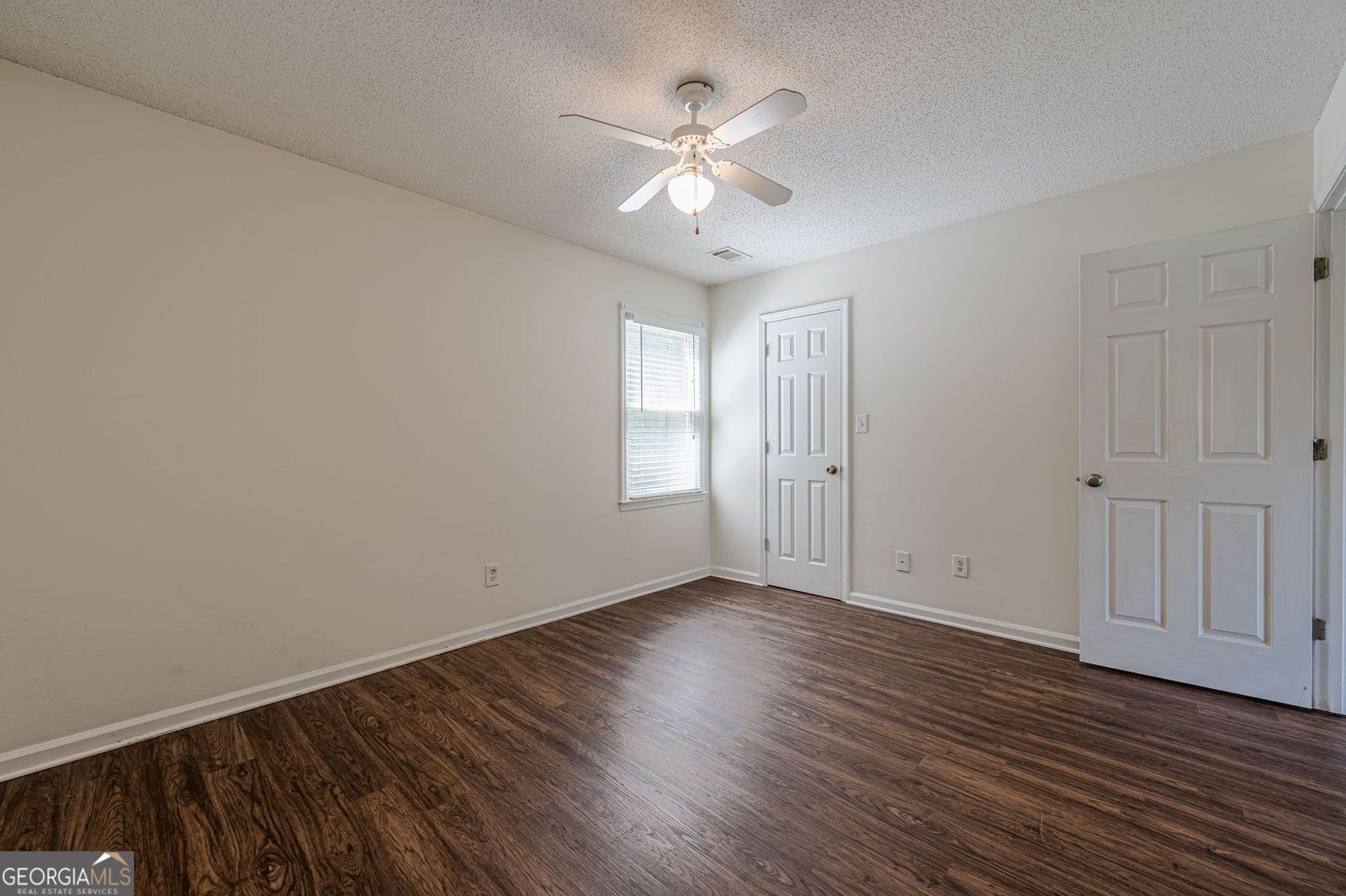 301 Kensley Drive Dallas - 37