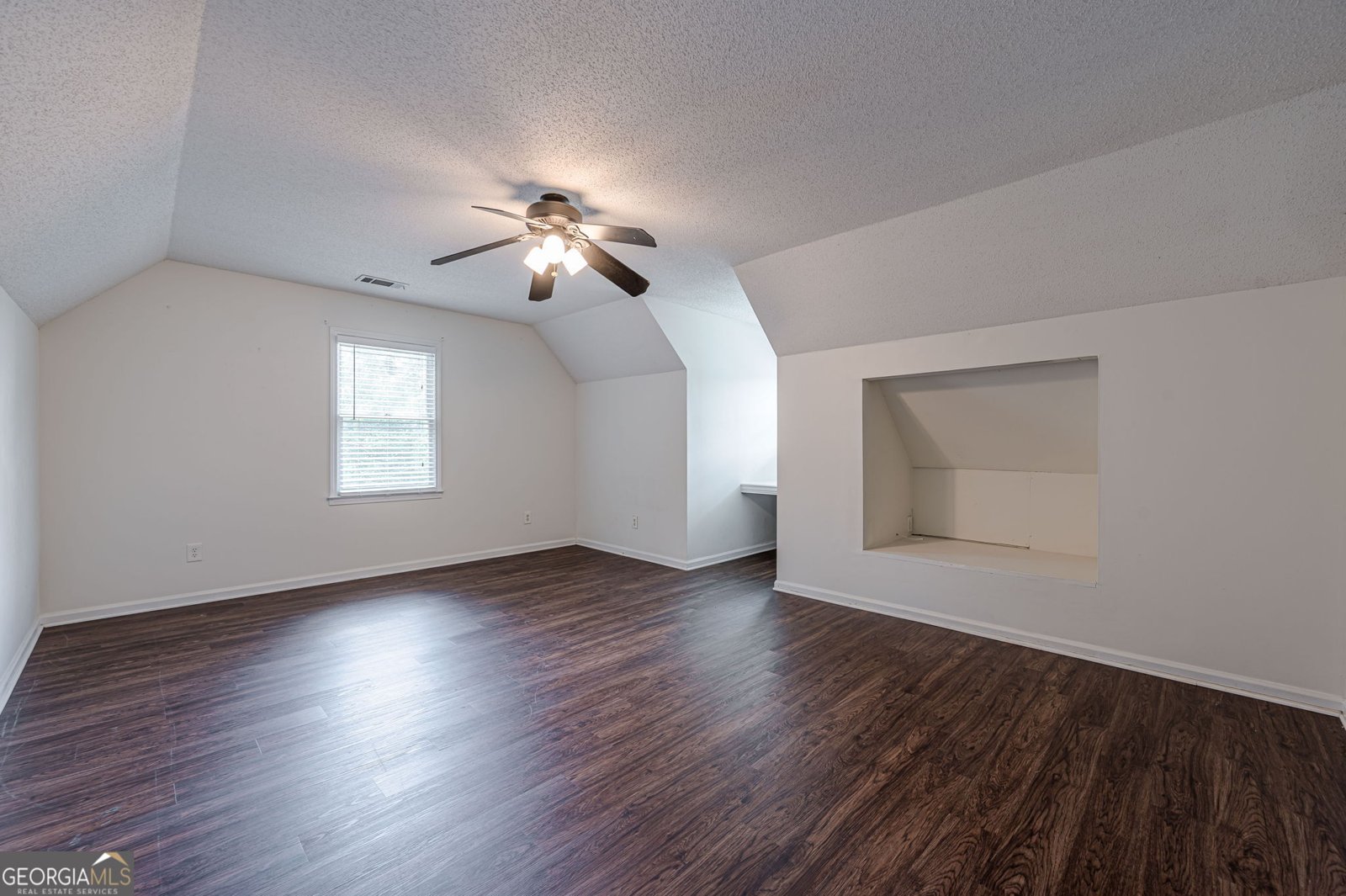 301 Kensley Drive Dallas - 38