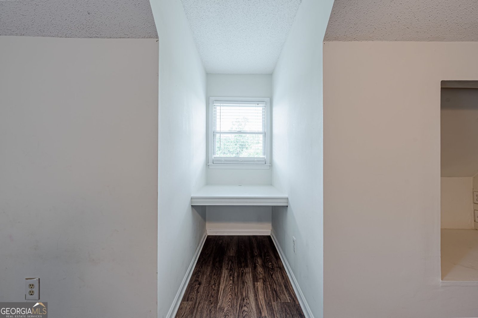 301 Kensley Drive Dallas - 41