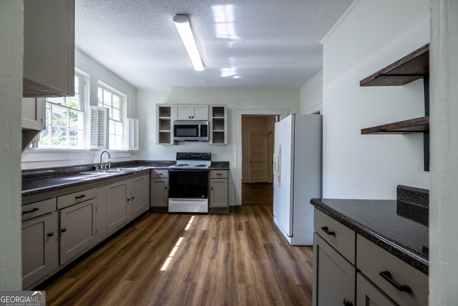 204 Oakwood Street Rome - 10