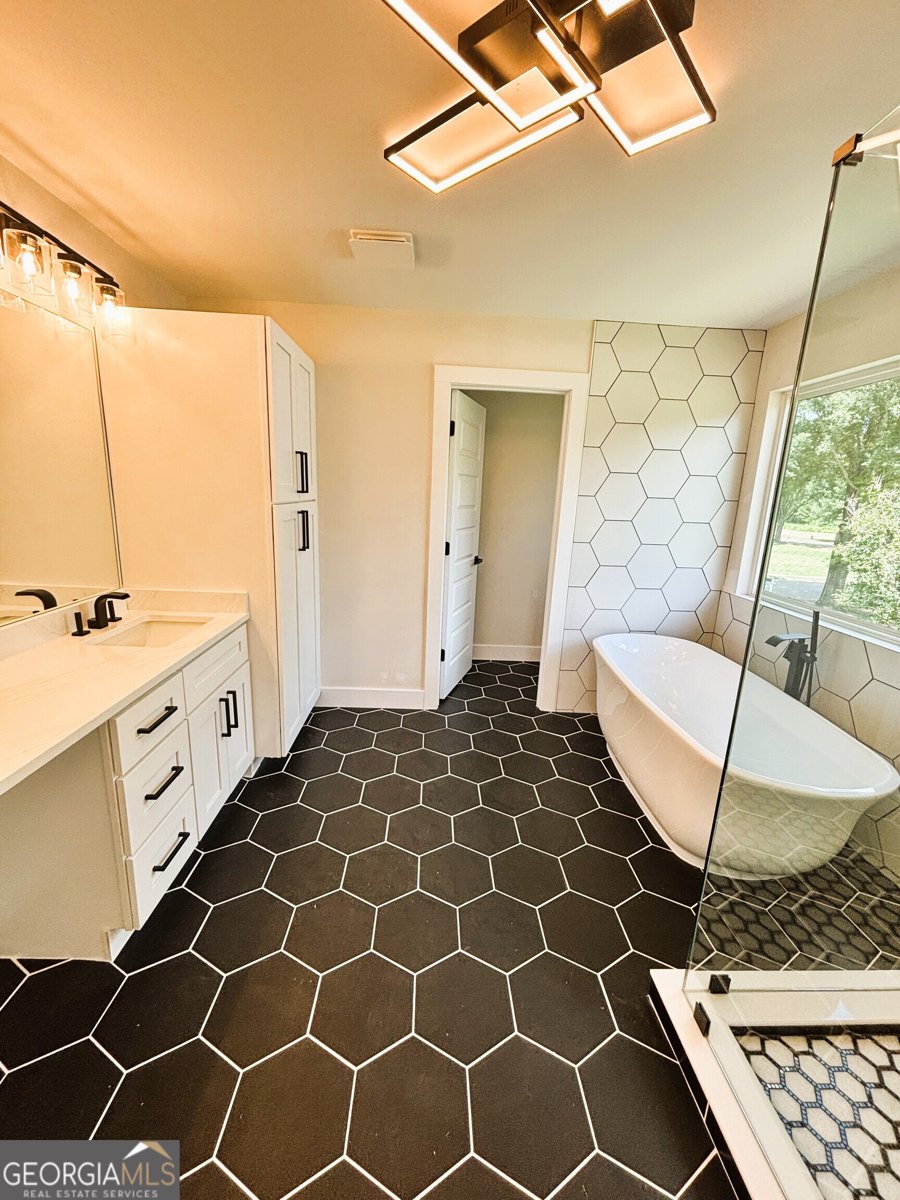 405 Norman Court Hampton - 26