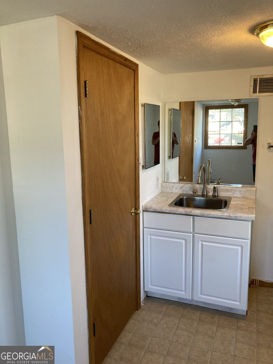 371 CHASE WOODS Circle Jonesboro - 33
