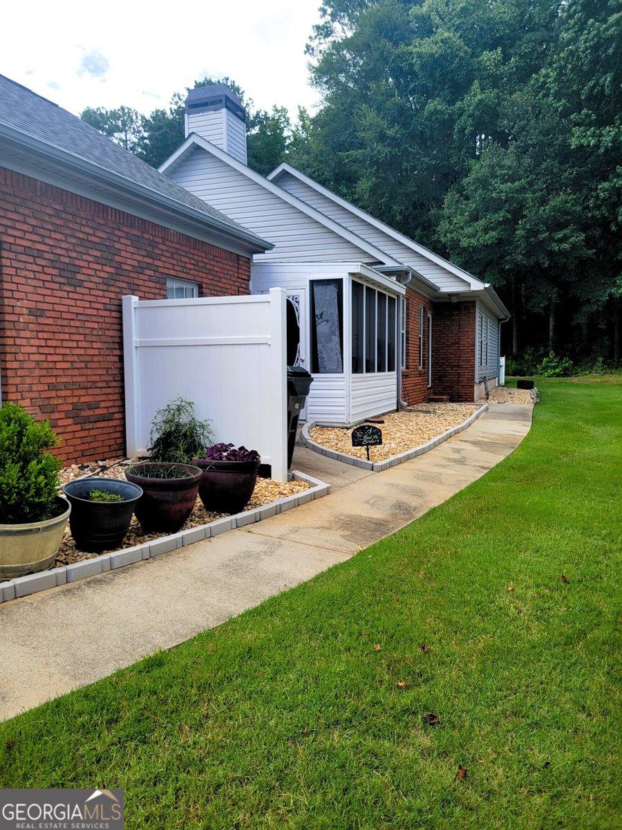 270 Woodgate Drive Fayetteville - 2