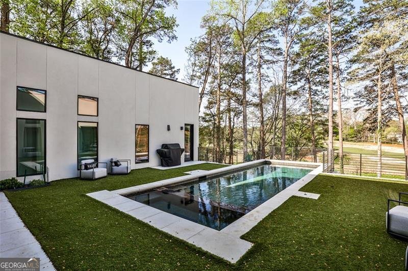 1572 Clifton Ridge Atlanta - 1
