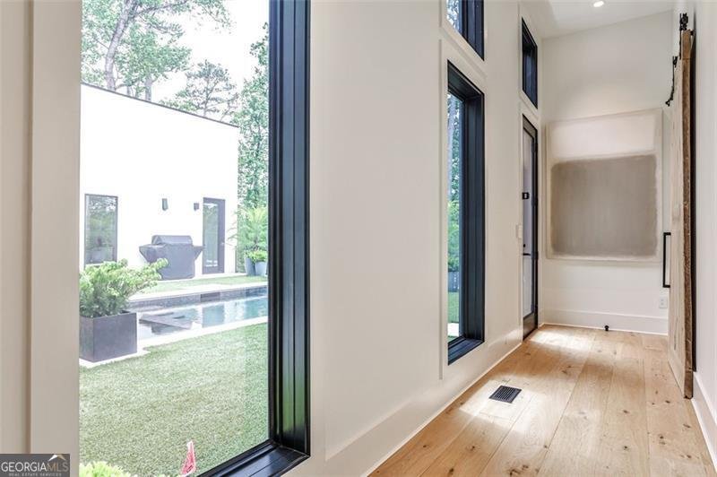 1572 Clifton Ridge Atlanta - 29