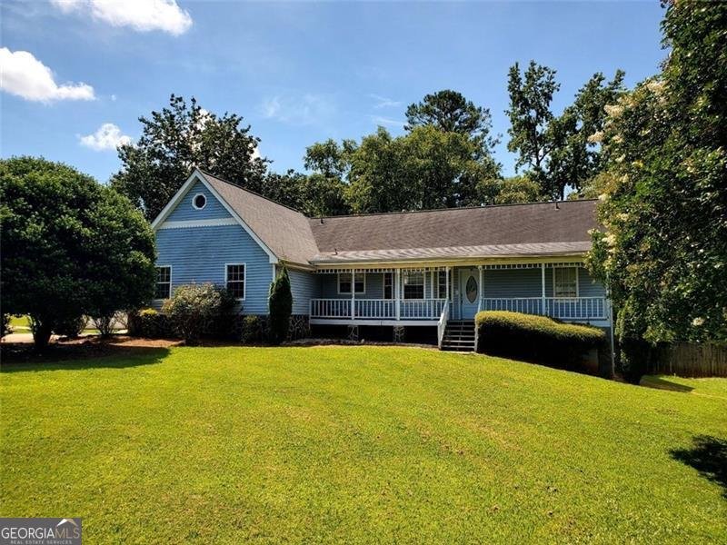 503 HORSESHOE Circle Stockbridge - 1