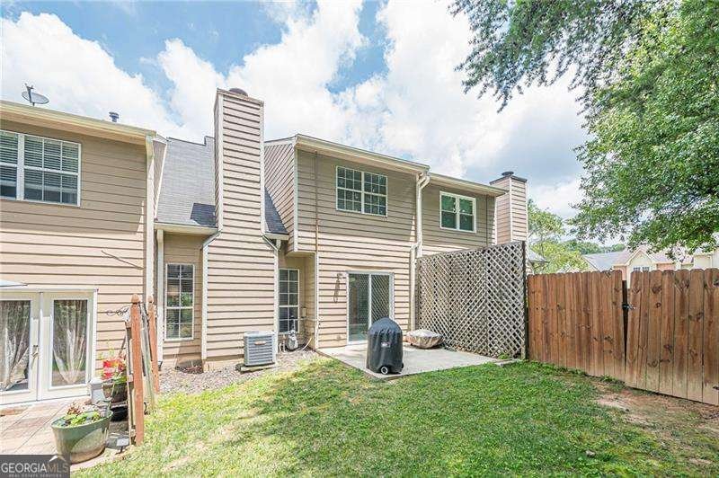 912 Edgewater Circle Marietta - 28